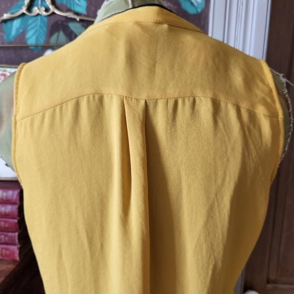 H&M Pullover Shell Top 4 - Picture 7 of 12